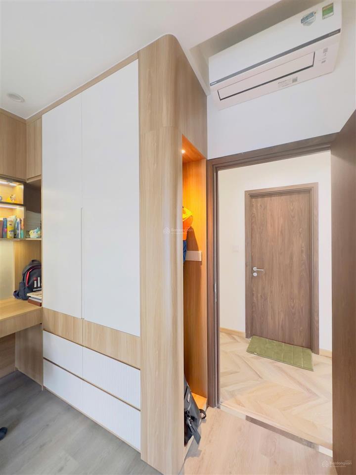 Hàng hiếm, bán/cho thuê căn hộ 2 view, 3pn + kho, dt 135m2, khu diamond brilliant, celadon city!
