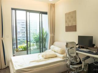 Duy nhất 1 căn 2pn 96m2, view hồ bơi, full nội thất, sẵn hđ thuê, giá chỉ 8.2tỷ btp, xem ngay!