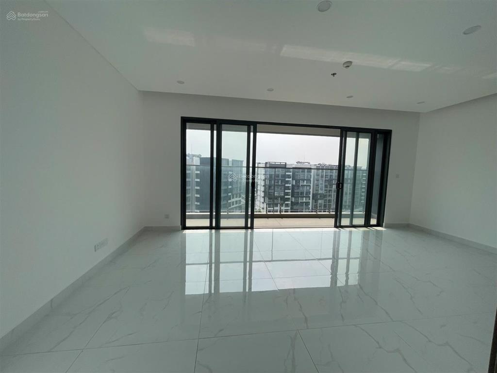 Hàng hiếm, căn 3pn, dt 117m2, alnata plus, tầng cao, ban công dài, giá tl!