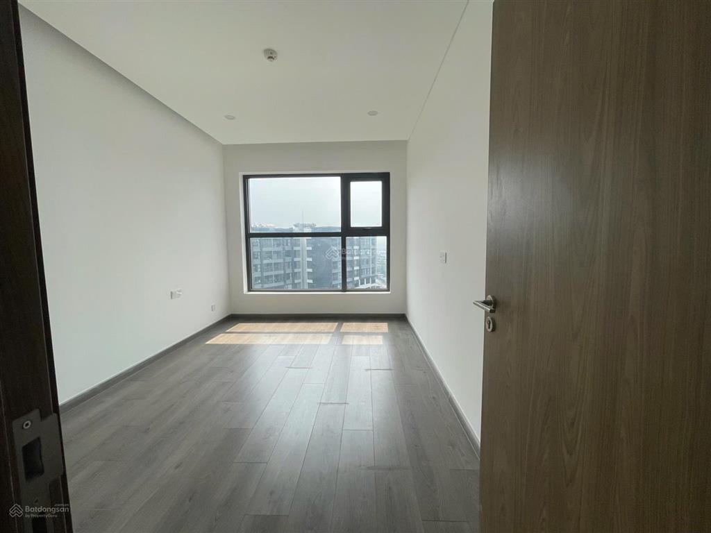 Hàng hiếm, căn 3pn, dt 117m2, alnata plus, tầng cao, ban công dài, giá tl!