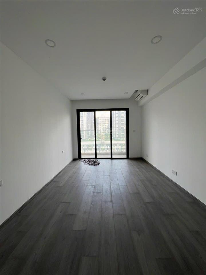 Căn hộ celadon, 3pn+ 1, dt 131m2, căn góc 2 view, loại hiếm, khu brilliant, lkế aeonmall.  em hà