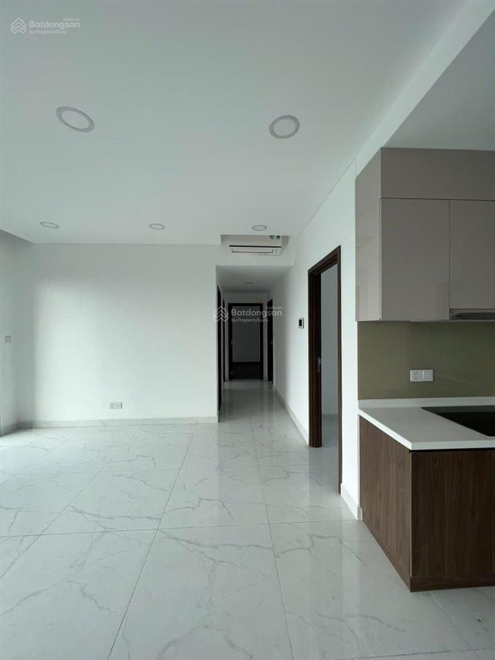 Căn hộ celadon, 3pn+ 1, dt 131m2, căn góc 2 view, loại hiếm, khu brilliant, lkế aeonmall.  em hà