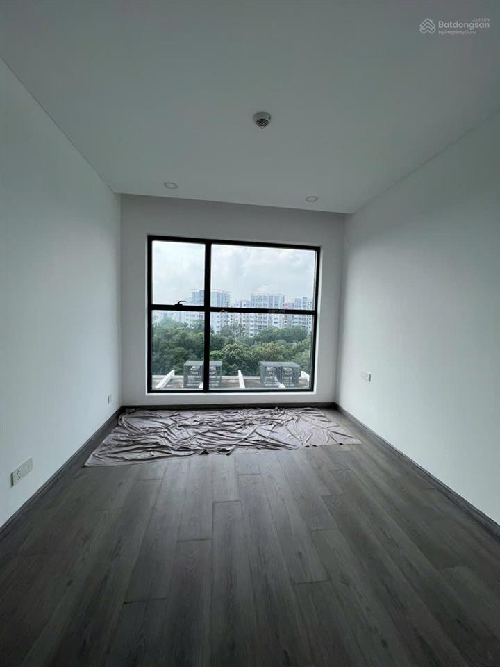 Căn hộ celadon, 3pn+ 1, dt 131m2, căn góc 2 view, loại hiếm, khu brilliant, lkế aeonmall.  em hà