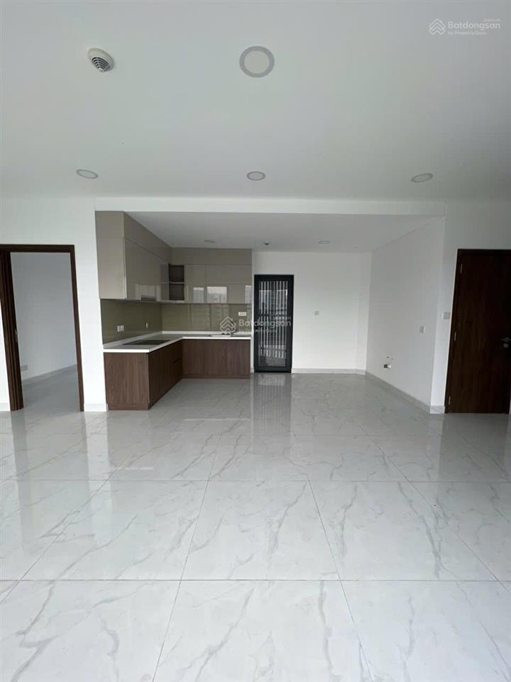 Căn hộ celadon, 3pn+ 1, dt 131m2, căn góc 2 view, loại hiếm, khu brilliant, lkế aeonmall.  em hà
