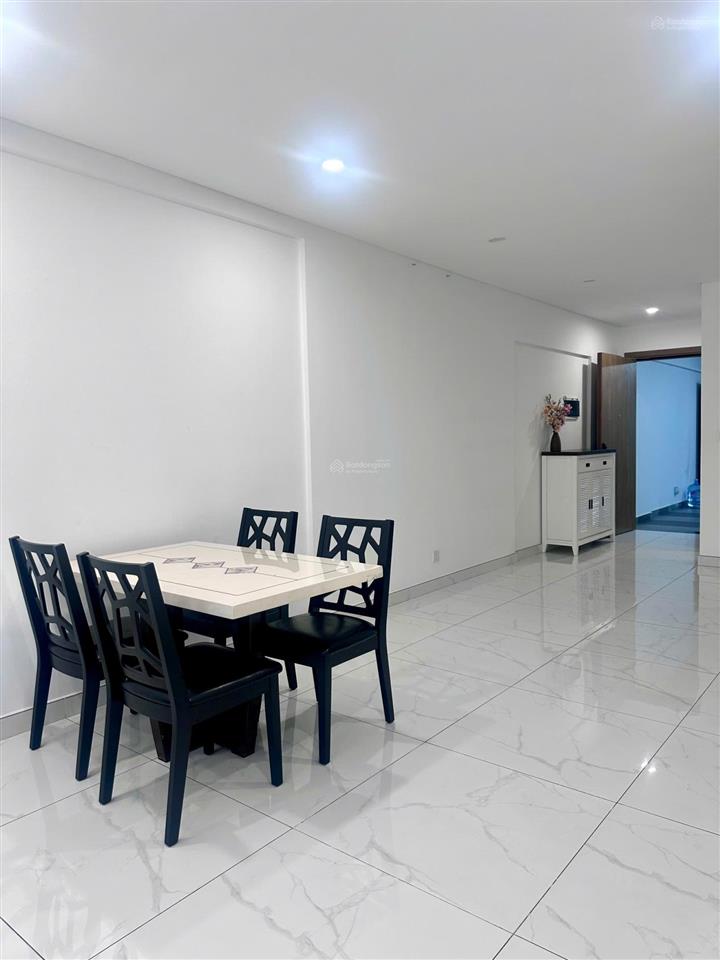 Cho thuê skylinked villa p2 ntcb 22tr/tháng