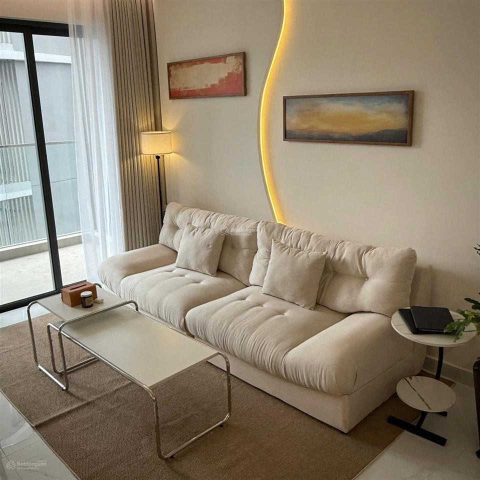 Forrent diamond centery full nt cao cấp  3pn 3wc bao gồm ô xe 30tr/tháng