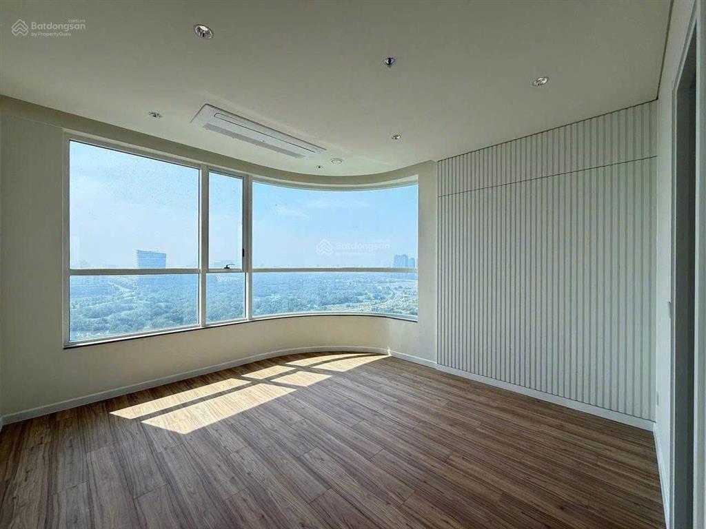 Chủ nợ ngân hàng  cần bán gấp trong tháng căn 2 phòng ngủ giá công khai 17,9 tỷ
