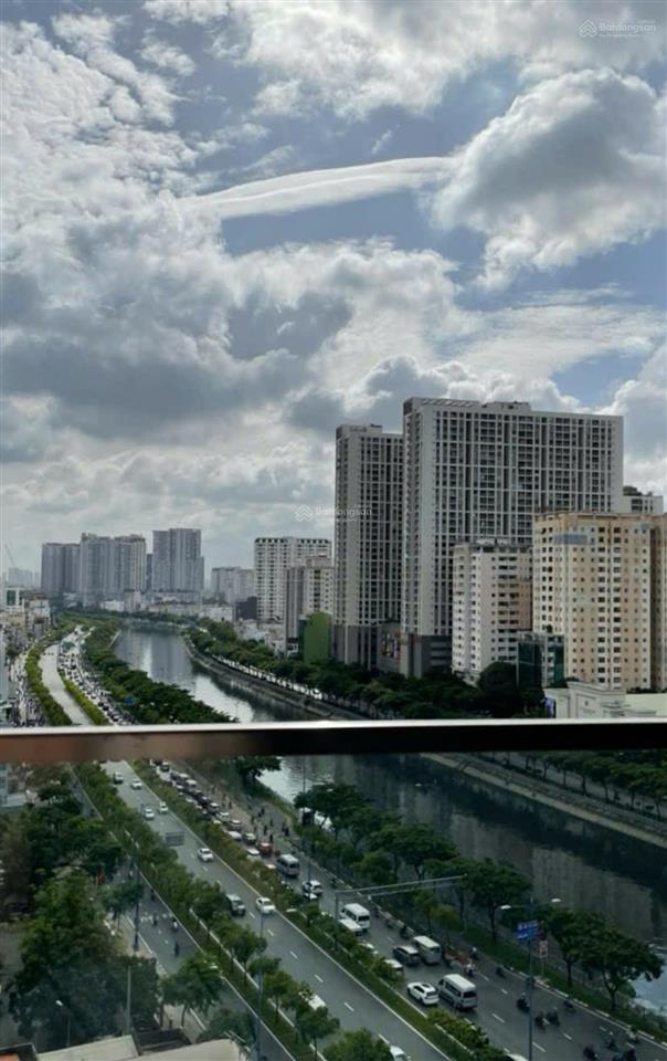Hàng siêu thơm "8,2 tỉ" cho căn hộ 2 phòng ngủ 2wc view sông, chỉ mình e nổi bật