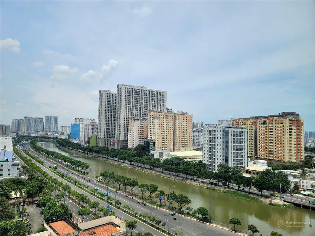 Cắt lỗ căn 2pn  giá chỉ 8,8 tỷ | full nội thất | view đẹp  rất phù hợp đầu tư