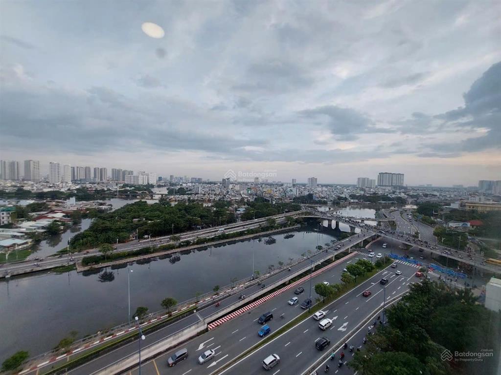 Cắt lỗ căn 2pn  giá chỉ 8,8 tỷ | full nội thất | view đẹp  rất phù hợp đầu tư