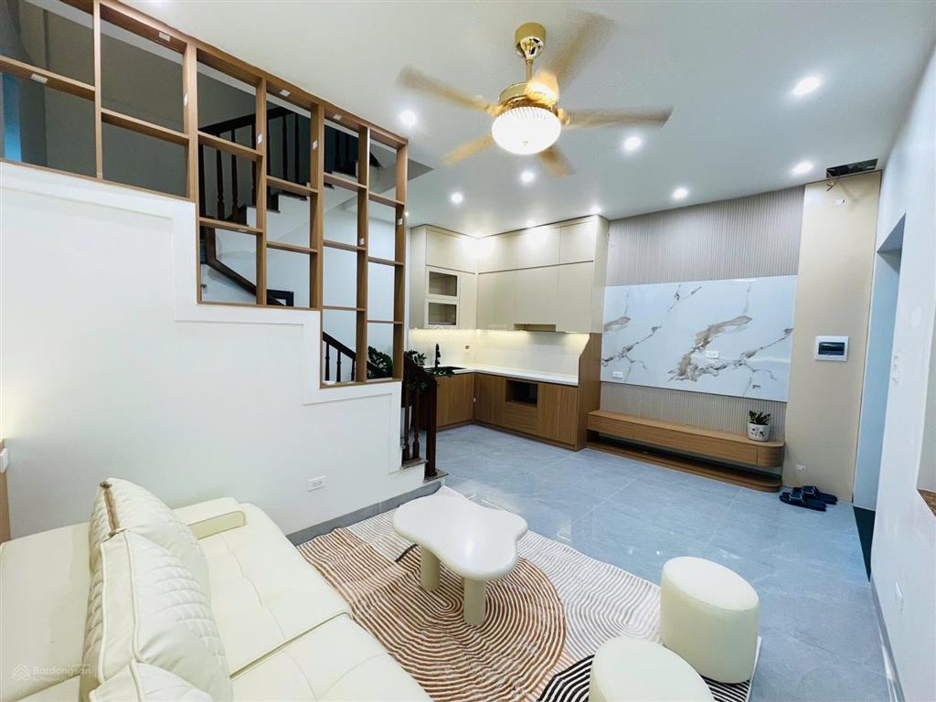 Bán nhà 5 tầng dt 30m2 ở 193 cầu cốc, tây mỗ , nam từ liêm hà nội