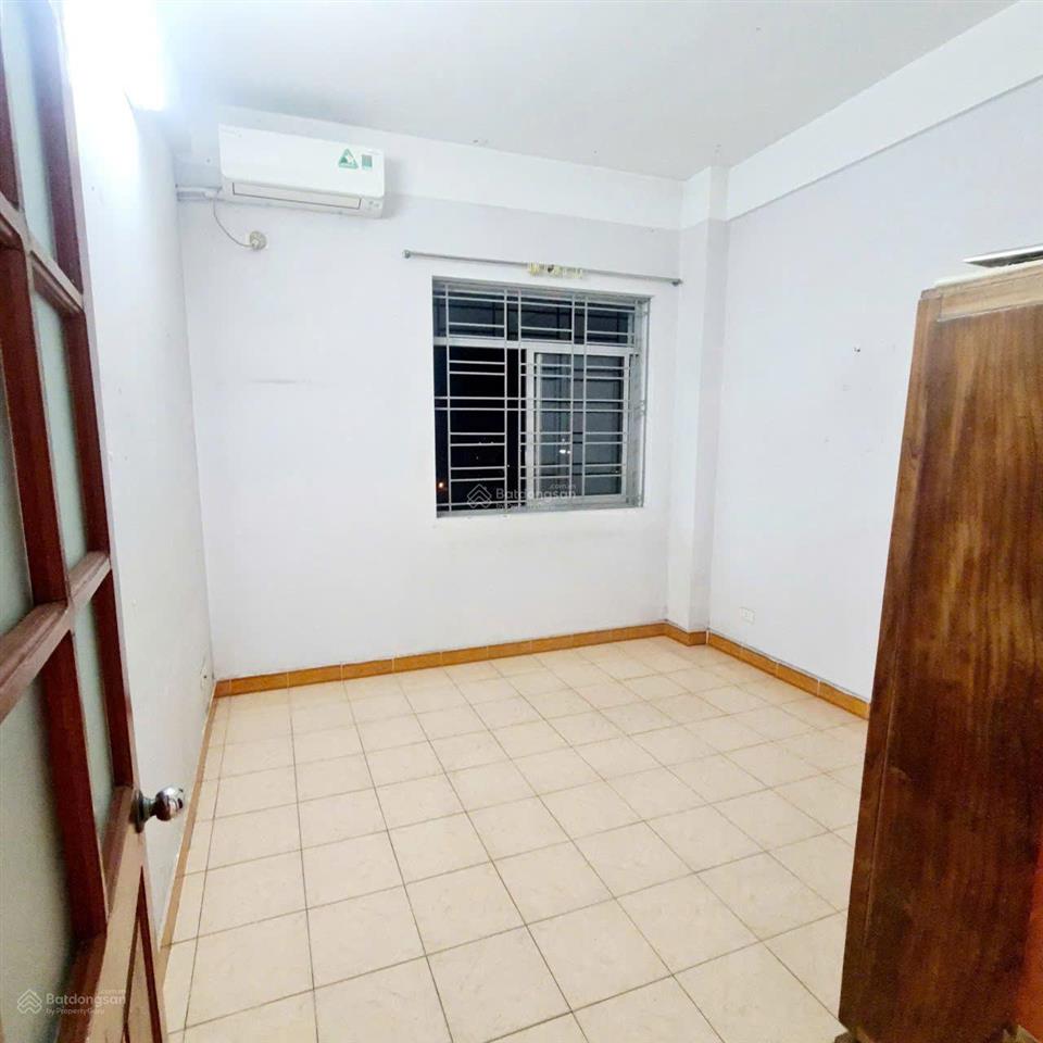 Chính chủ bán chung cư bán đảo linh đàm  view hồ đẹp