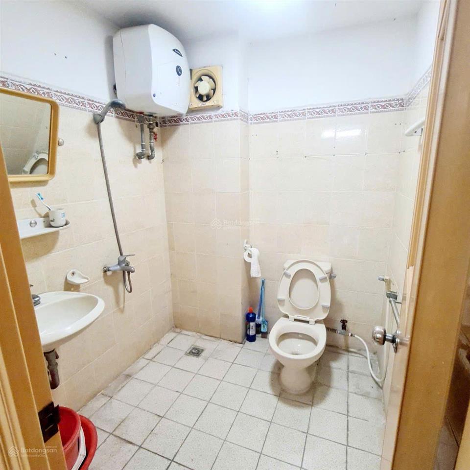 Chính chủ bán chung cư bán đảo linh đàm  view hồ đẹp