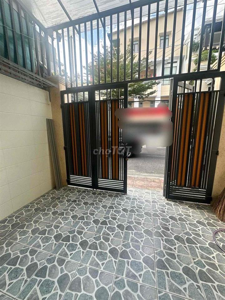 Cho thuê nhà mặt tiền đường Lam Sơn trung tâm Nha Trang