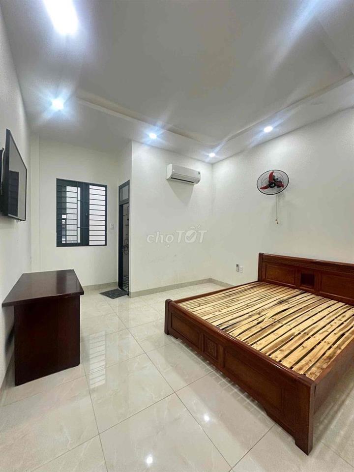Cho thuê nhà mặt tiền đường Lam Sơn trung tâm Nha Trang