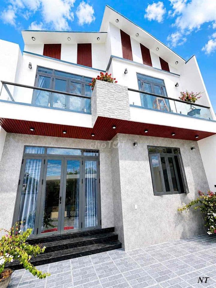 DT86 Bán nhà 2 tầng hẻm thôn Đông Dinh xã Diên Toàn cũ