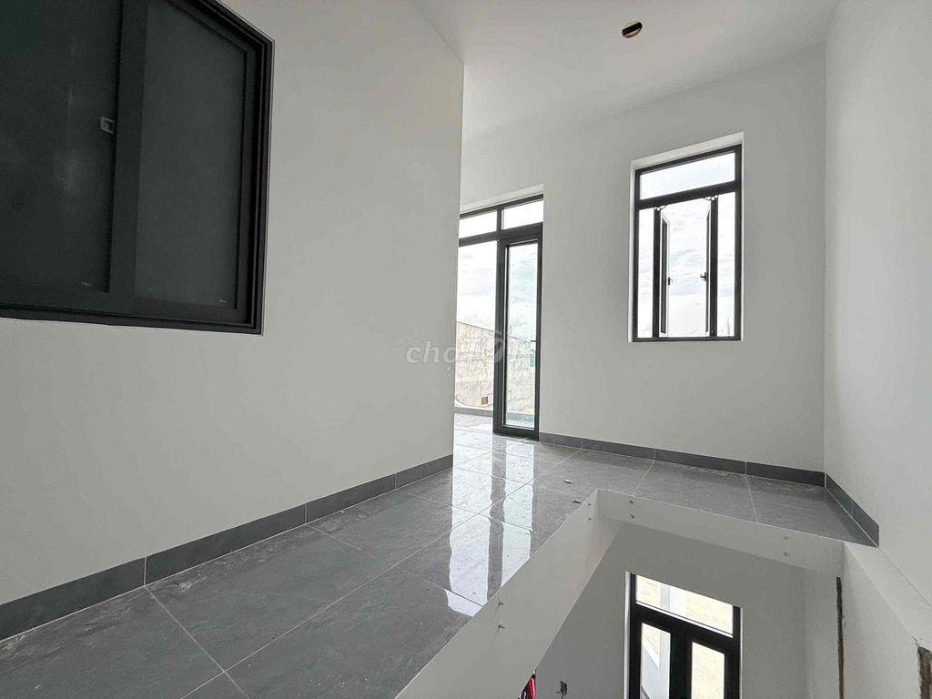 DT90 Bán nhà 2 tầng mới keng hẻm oto đường Quốc Lộ xã Diên Toàn