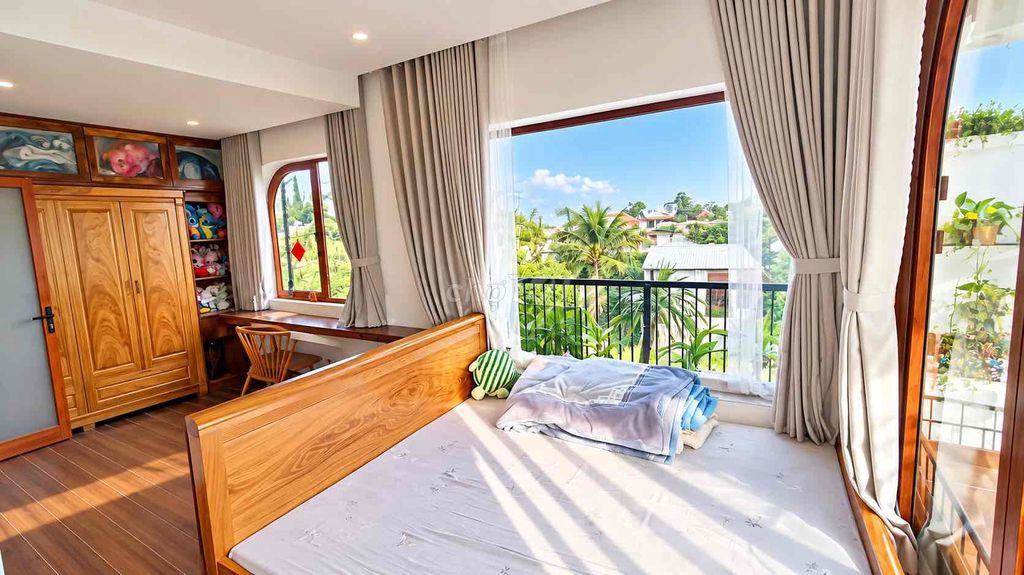 Bán nhà sân vườn 134.3m2 mặt tiền đường Liên Hoa, Vĩnh Ngọc