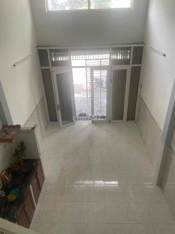 Cho thuê nhà mặt tiền đường Phong Châu TĐC Đất Lành Vĩnh Thái