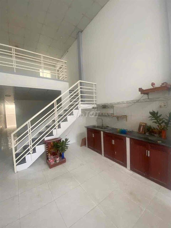 Cho thuê nhà mặt tiền đường Phong Châu TĐC Đất Lành Vĩnh Thái