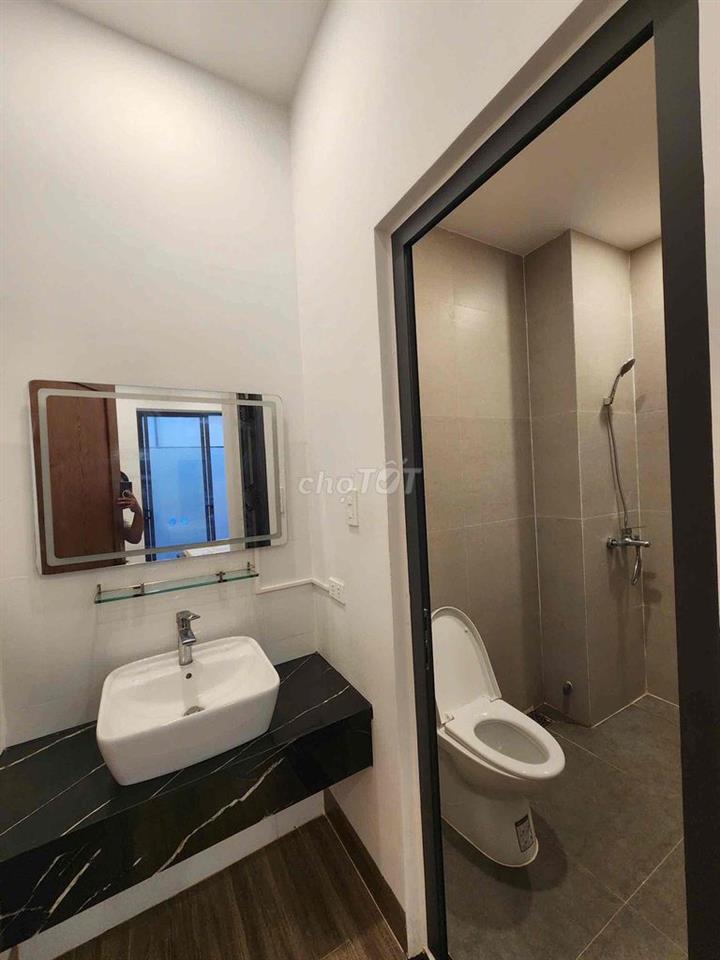 Cho thuê nhà mặt tiền đường Nguyễn Chích - Vĩnh Hòa