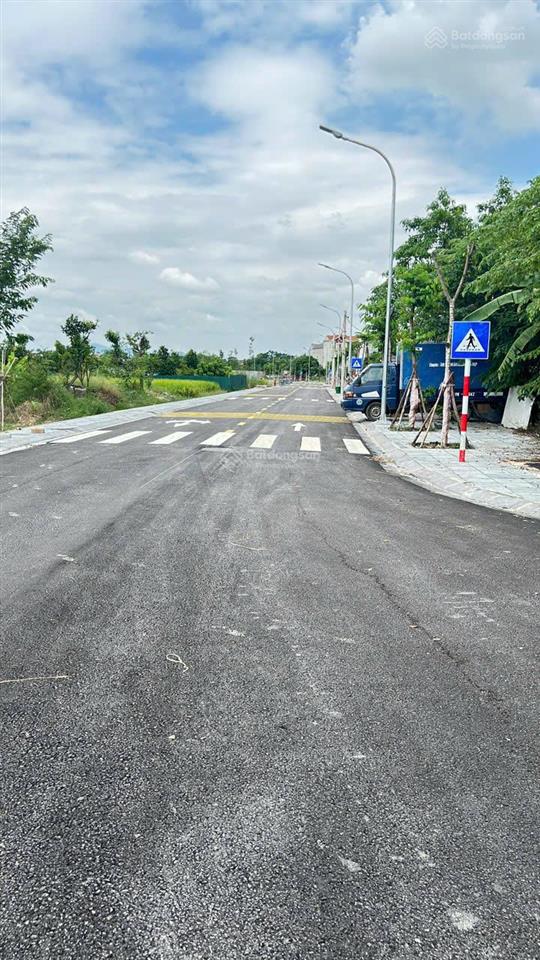 Chính chủ bán nhanh 43,9m2 đất thổ cư áp góc ngã tư, đường nhựa 10m và 15m tại đông anh, hà nội