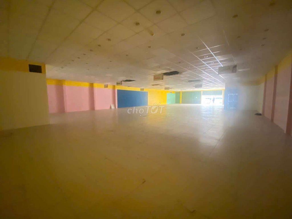 Mặt tiền 20m Nguyễn Văn Trỗi Tân Bình 
