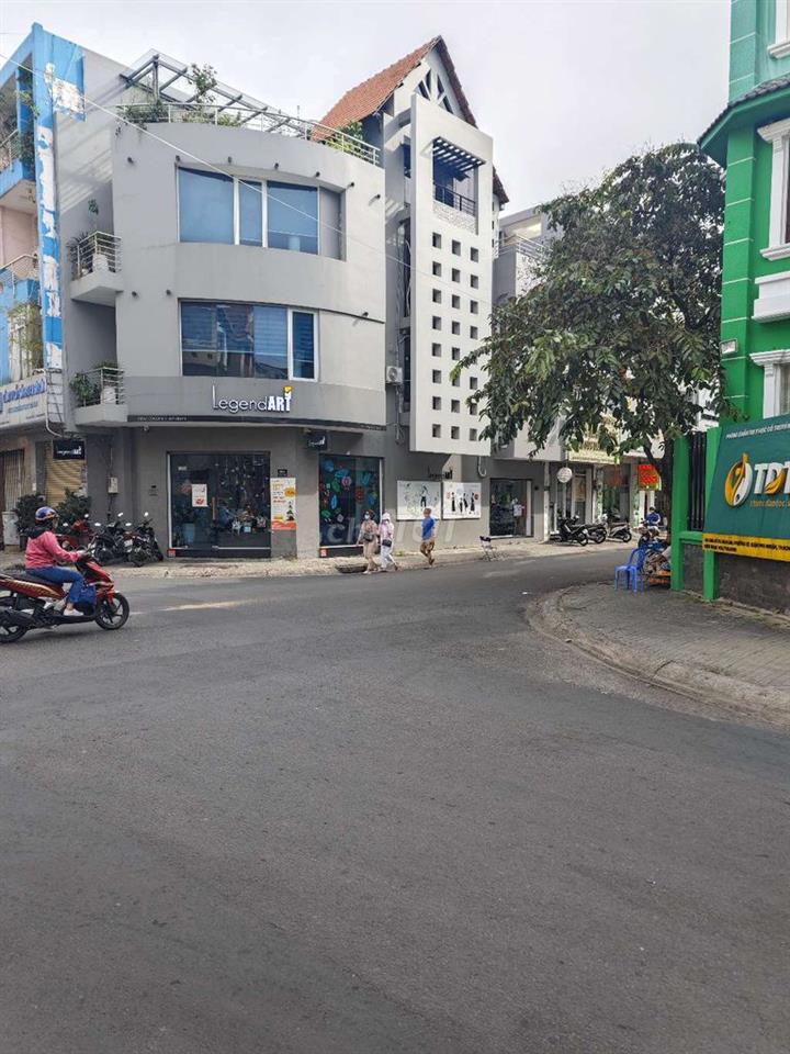 Nguyên căn 8m ngang đường Hoa Lan