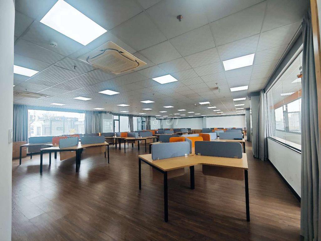 Tòa văn phòng sân bay 1200m2