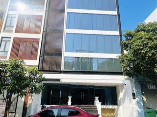 Tòa văn phòng 1200m2