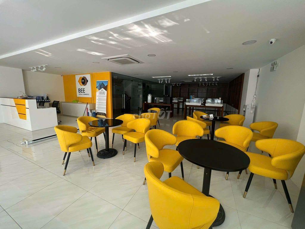 Tòa văn phòng 1200m2