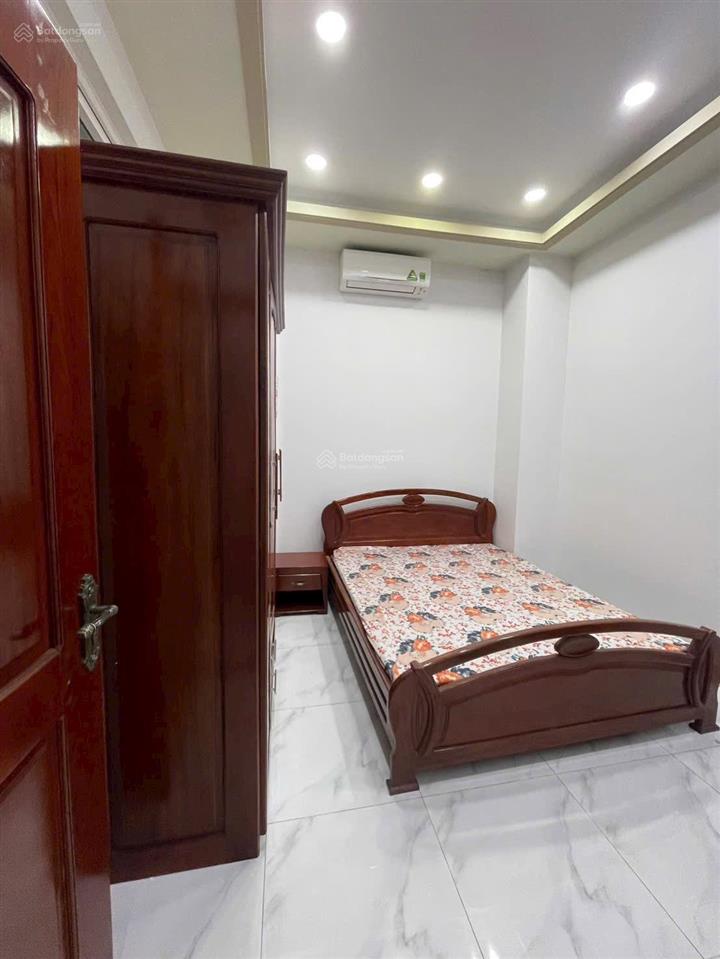 Cho thuê nhà mặt tiền kdc hiệp thành 3 vị trí đẹp dt 5x20m, 1 trệt 2 lầu  4pn  3wc