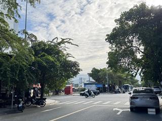 Bán nhà 4 tầng sát sân bóng kdt phước long. giá 12 tỷ hướng đông nam. ngang 5m nhà 4 pn 4wc