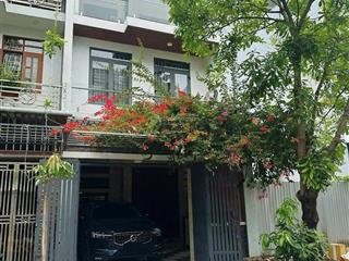 Bán nhà kdt phước long a. hướng đn. dt 97m². nhà 3 tầng gồm 3 pngu 3wc. full nội thất