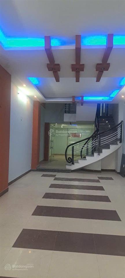 Chủ cần bán nhanh nhà 4 tầng  đường tôn thất đạm  sát biển nguyễn tất thành