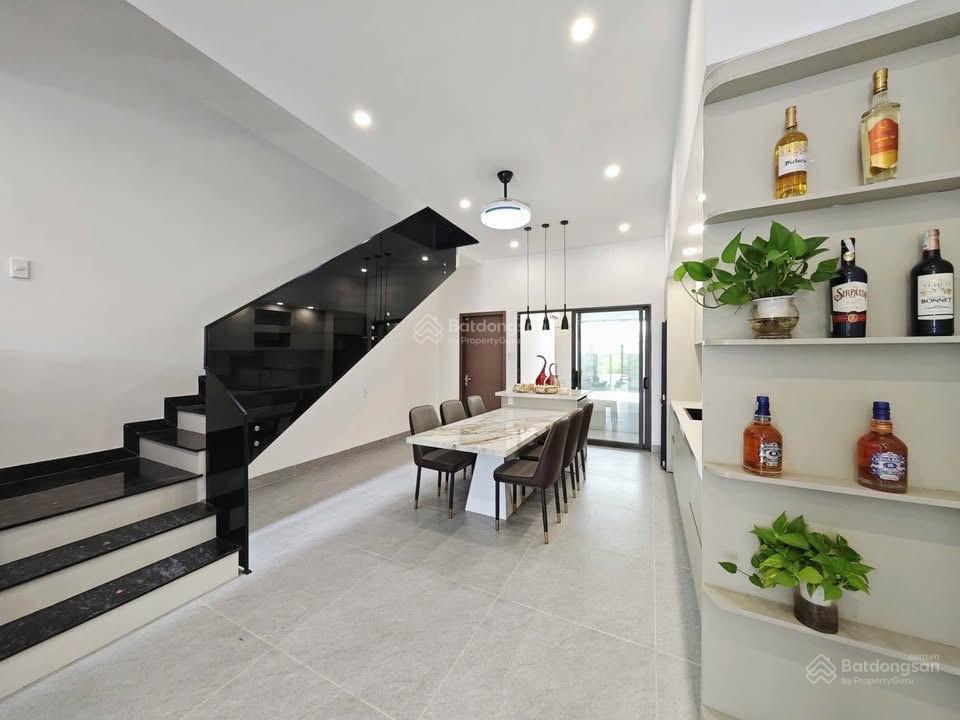 Bán nhà 2 tầng 1 tum đường đặng văn chung ngũ hành sơn, đà nẵng