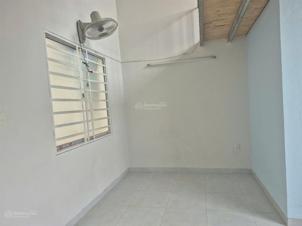 Chủ nhà cho thuê phòng trọ tại 58f, bưng ông thoàn, phú hữu, tp thủ đức