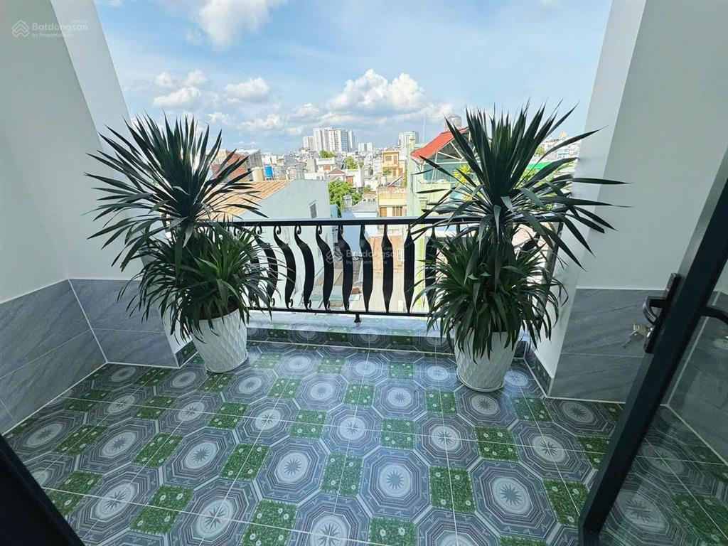 Nhà mới 5 tầng full nội thất hương lộ 2 hẻm xe hơi 8m, gần ngã tư bốn xã,dt  60m2, giá tốt 7,8 tỷ