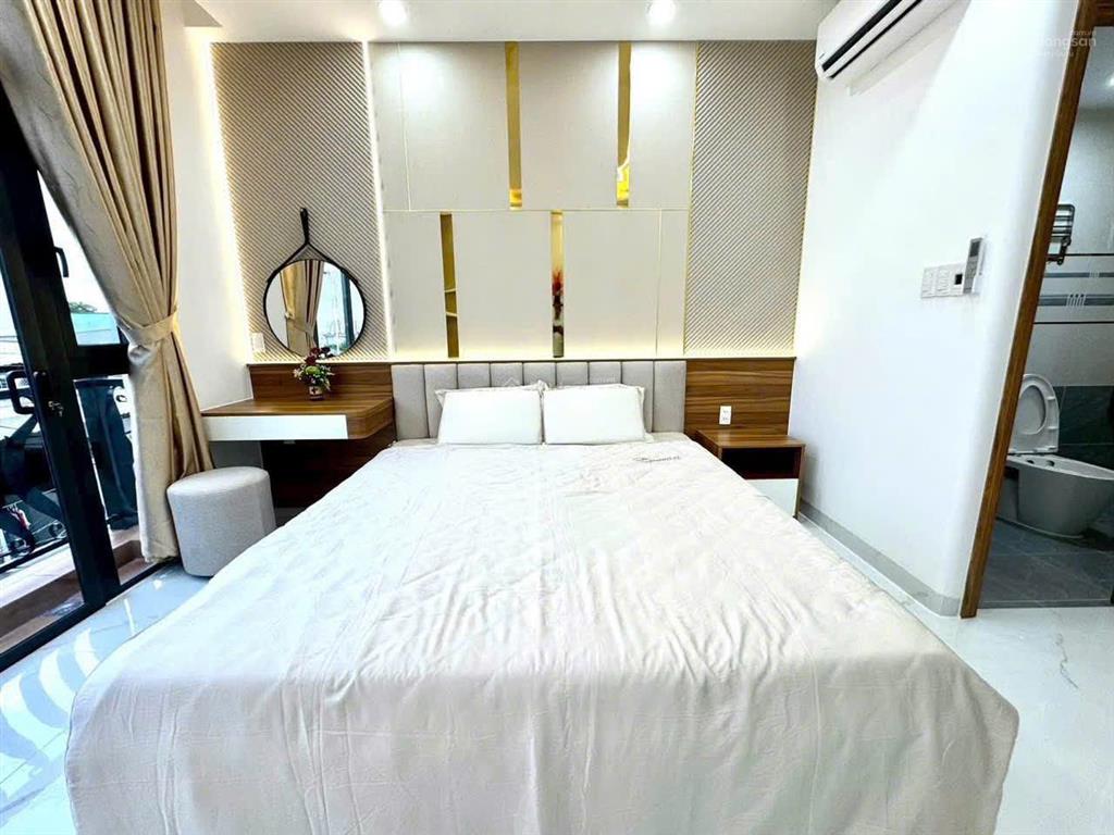 Nhà mới 5 tầng full nội thất hương lộ 2 hẻm xe hơi 8m, gần ngã tư bốn xã,dt  60m2, giá tốt 7,8 tỷ