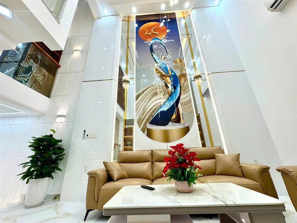 Nhà mới 5 tầng full nội thất hương lộ 2 hẻm xe hơi 8m, gần ngã tư bốn xã,dt  60m2, giá tốt 7,8 tỷ