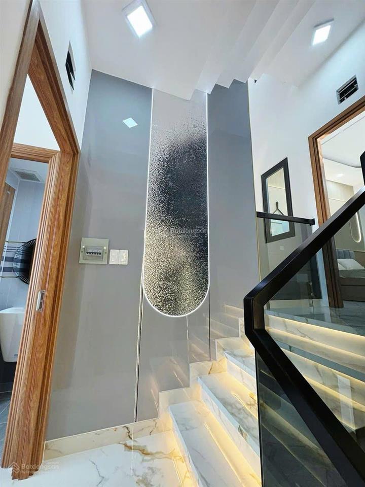 Nhà mới 5 tầng full nội thất hương lộ 2 hẻm xe hơi 8m, gần ngã tư bốn xã,dt  60m2, giá tốt 7,8 tỷ