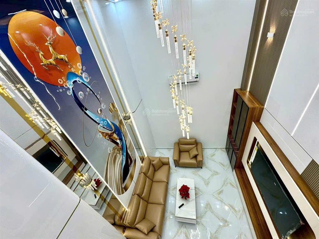 Nhà mới 5 tầng full nội thất hương lộ 2 hẻm xe hơi 8m, gần ngã tư bốn xã,dt  60m2, giá tốt 7,8 tỷ
