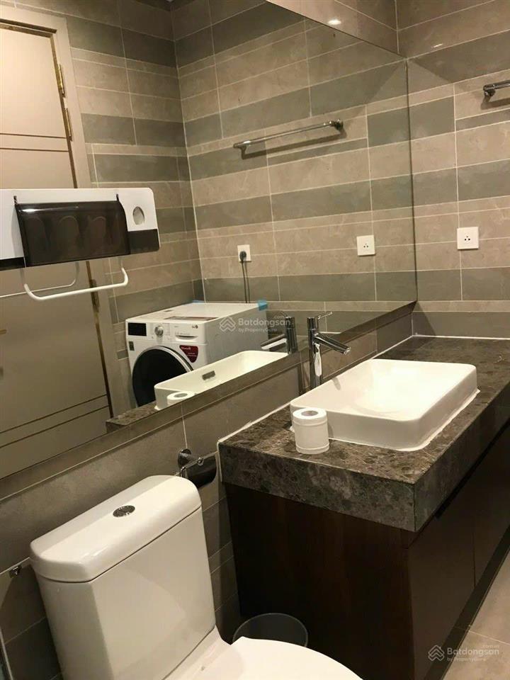 Chính chủ bán căn hộ chung cư 1 pn sun grand city 69b thuỵ khuê view hồ tây