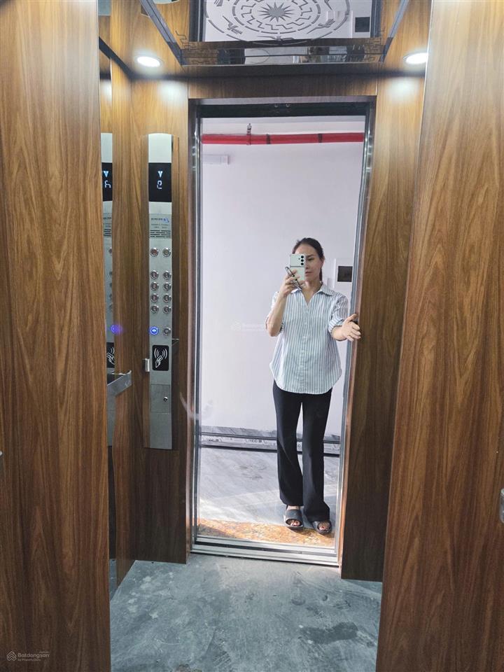 Bán nhanh chung cư mini 19 phòng full nội thất sẵn vận hành thu dòng tiền hàng trăm triệu mỗi tháng