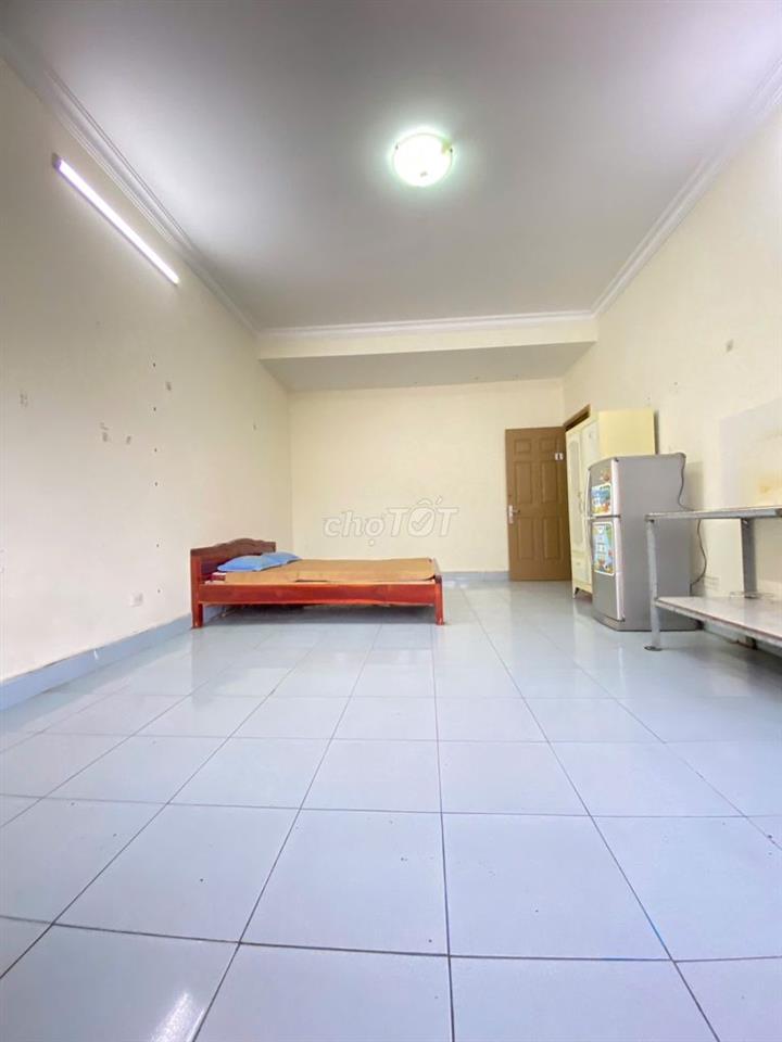 Phòng trọ ngay ĐH Luật - Gần Cầu Bình Triệu, Cầu Bình Lợi