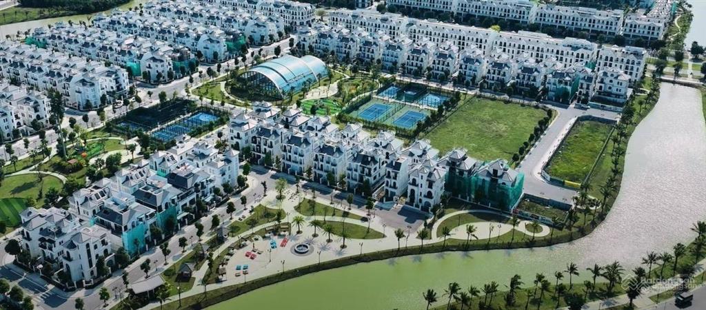 Cc bán gấp sl áp góc ngọc trai diện tích 150m2 hướng đn view vườn hoa, hồ giá 40 tỷ  0968 870 ***