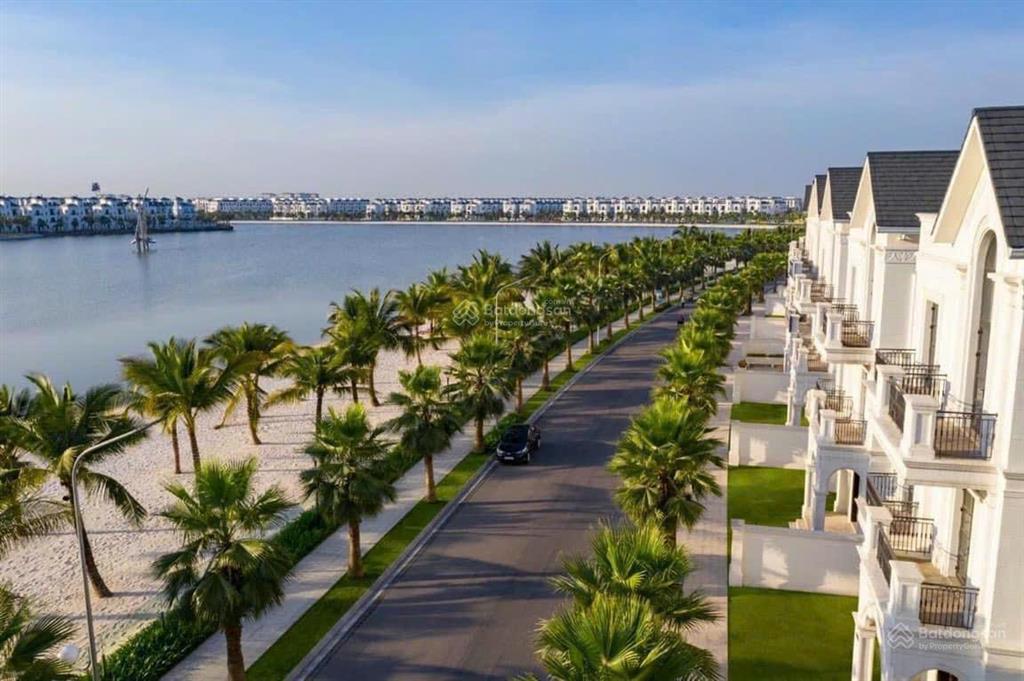 Cc bán liền kề xẻ khe sao biển 23, dt 94m2, hướng đb view hồ vườn hoa, giá 16.5 tỷ,  0968 870 ***
