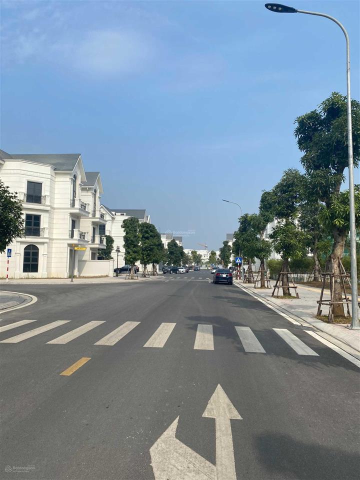 Bán gấp song lập 150m2 hướng đn khu hải âu view hồ, vườn hoa full nội thất giá 25 tỷ,  0968 870 ***