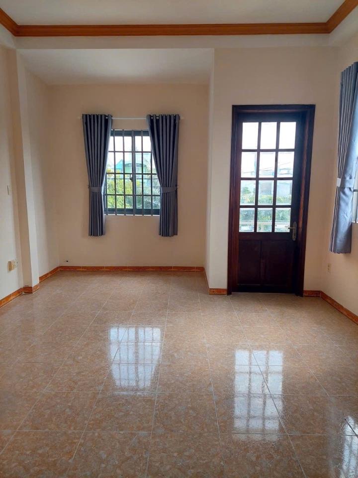 Chính chủ cho thuê nhà nguyên căn đường Kha Vạn Cân