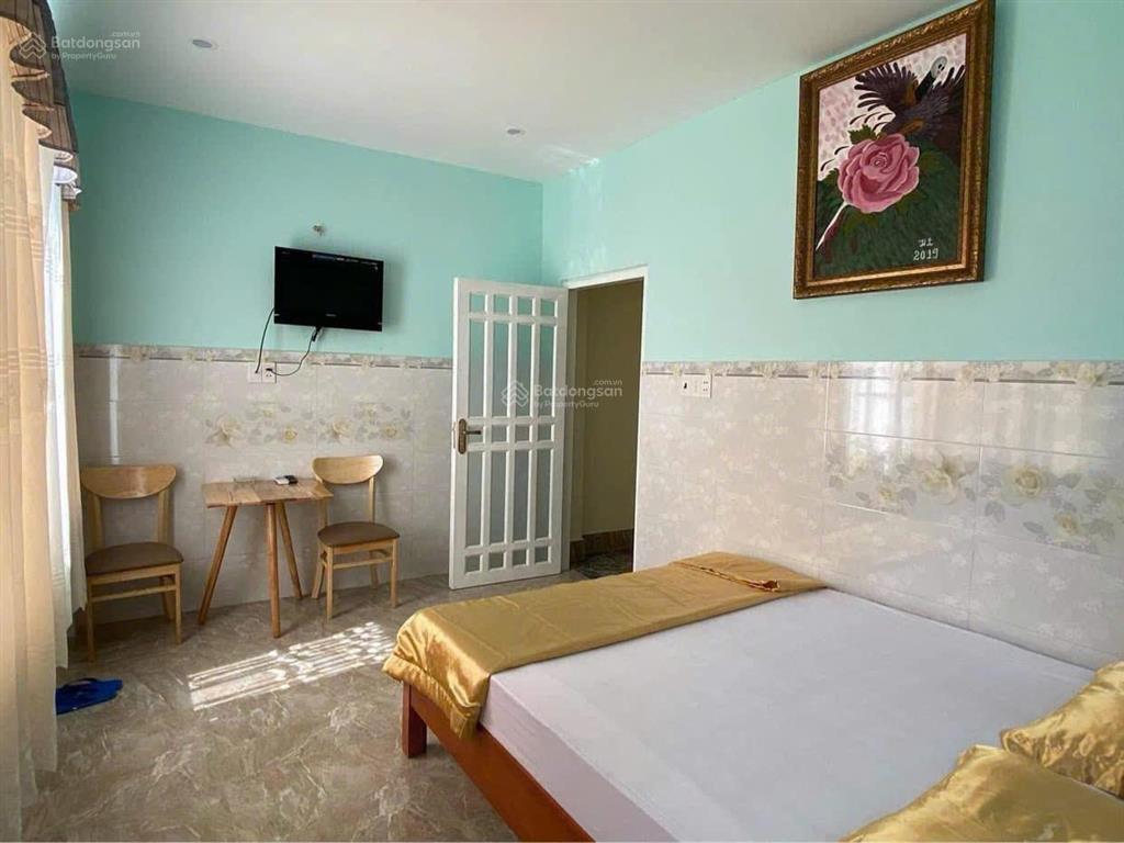 Bán nhà nghỉ doanh thu hơn 50 triệu/tháng đường lạc long quân, phường phú cường, bình dương.